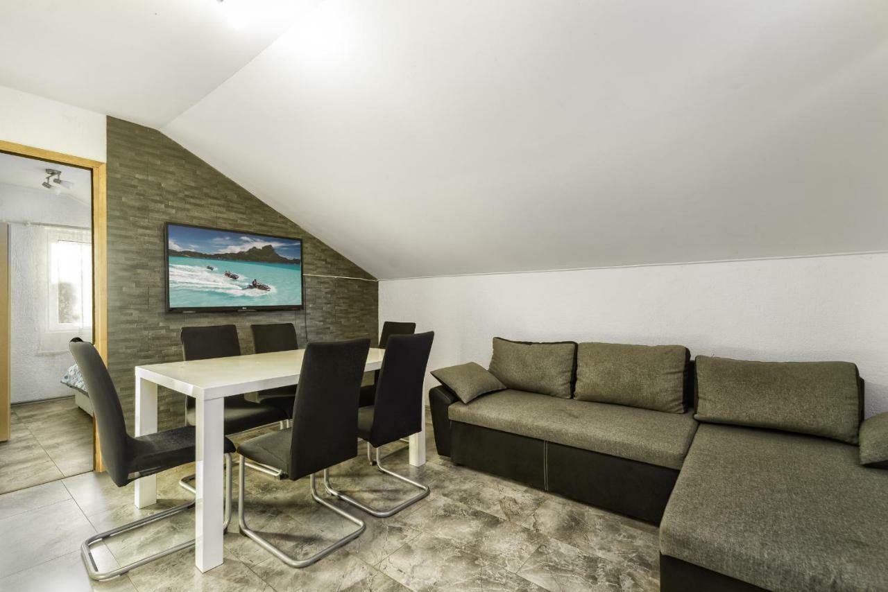 Marko Apartment